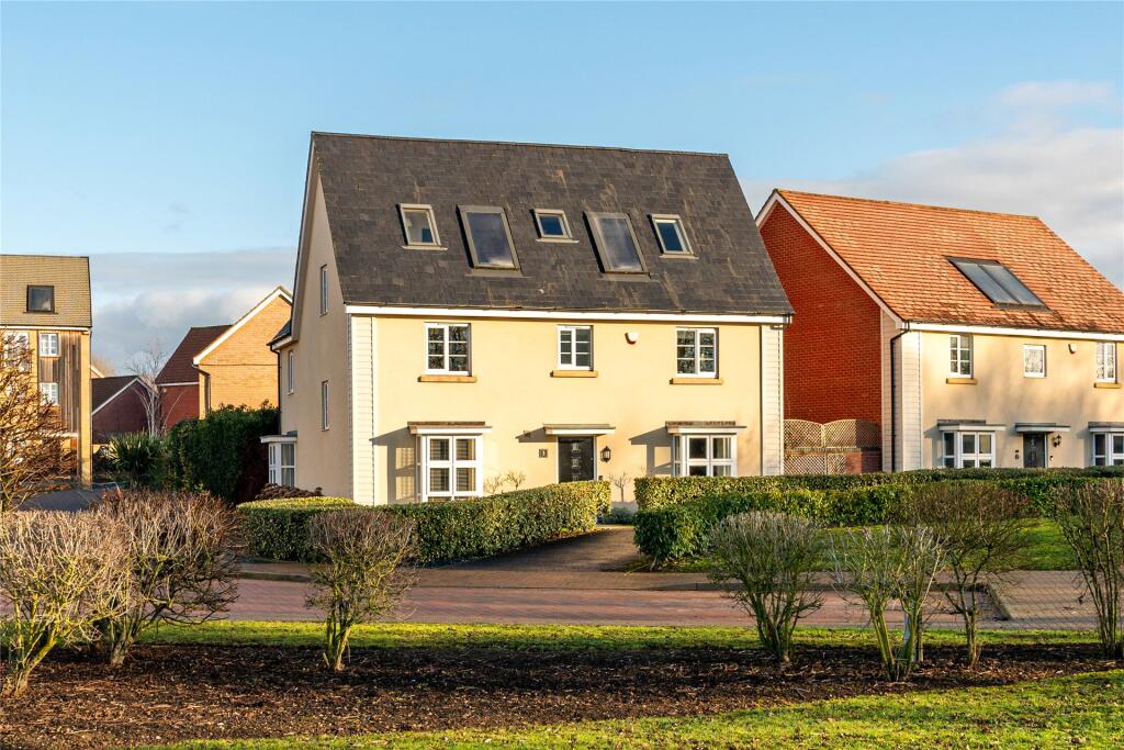 Main image of property: Windlass Close, Hunsbury Meadows, Northampton, Northamptonshire, NN4