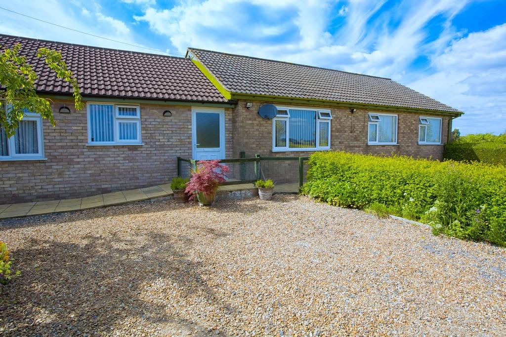 4 bedroom detached bungalow for sale in CAMBS, March with Dog
