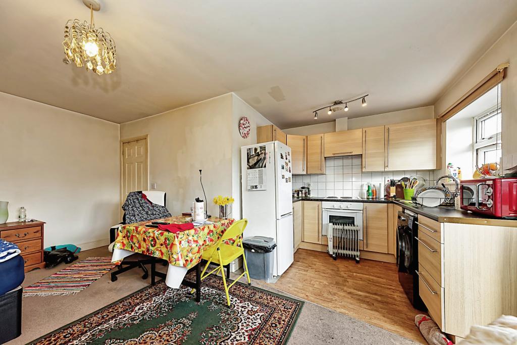 1 bedroom flat for sale in Eaton Road, Margate, Kent, CT9