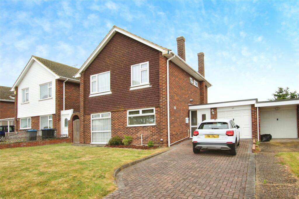 4 bedroom detached house for sale in Princess Margaret Avenue