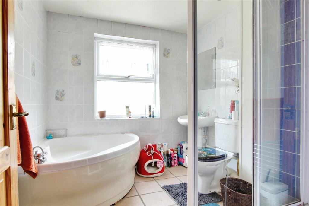 Additional property image - Coleman Crescent, Ramsgate, Kent, CT12