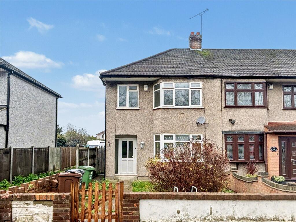 Main image of property: Rainham Road North, Dagenham, RM10