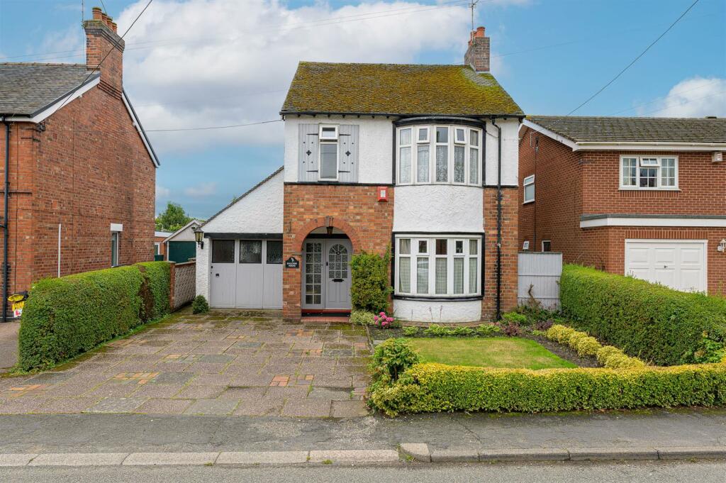 4 bedroom detached house for sale in Halcyon House, Eastern Road