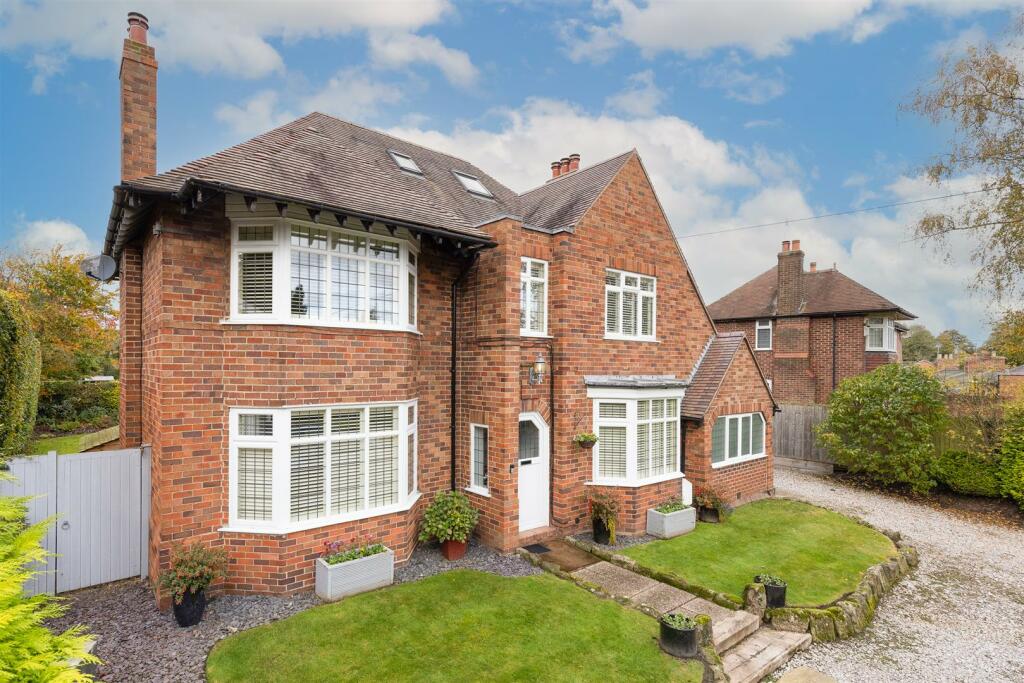 4 bedroom detached house for sale in Marsh Lane, Nantwich, CW5