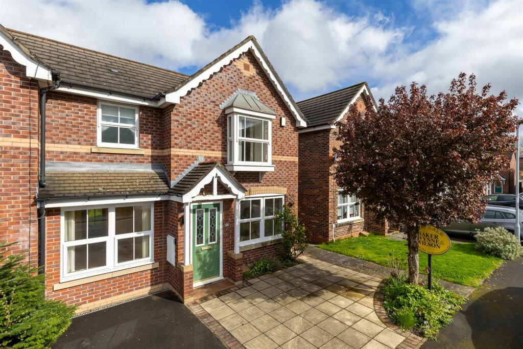 3 bedroom semidetached house for sale in Whitewell Close, Nantwich, CW5