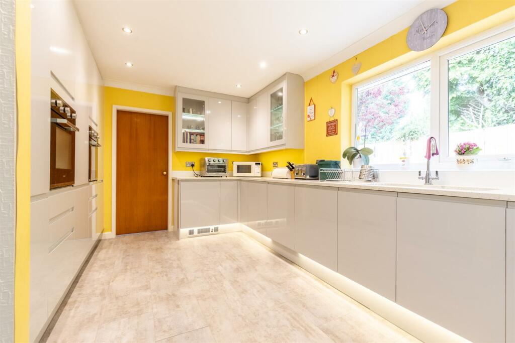 Additional property image - Squirrels Hollow, Nantwich Road, Cheshire