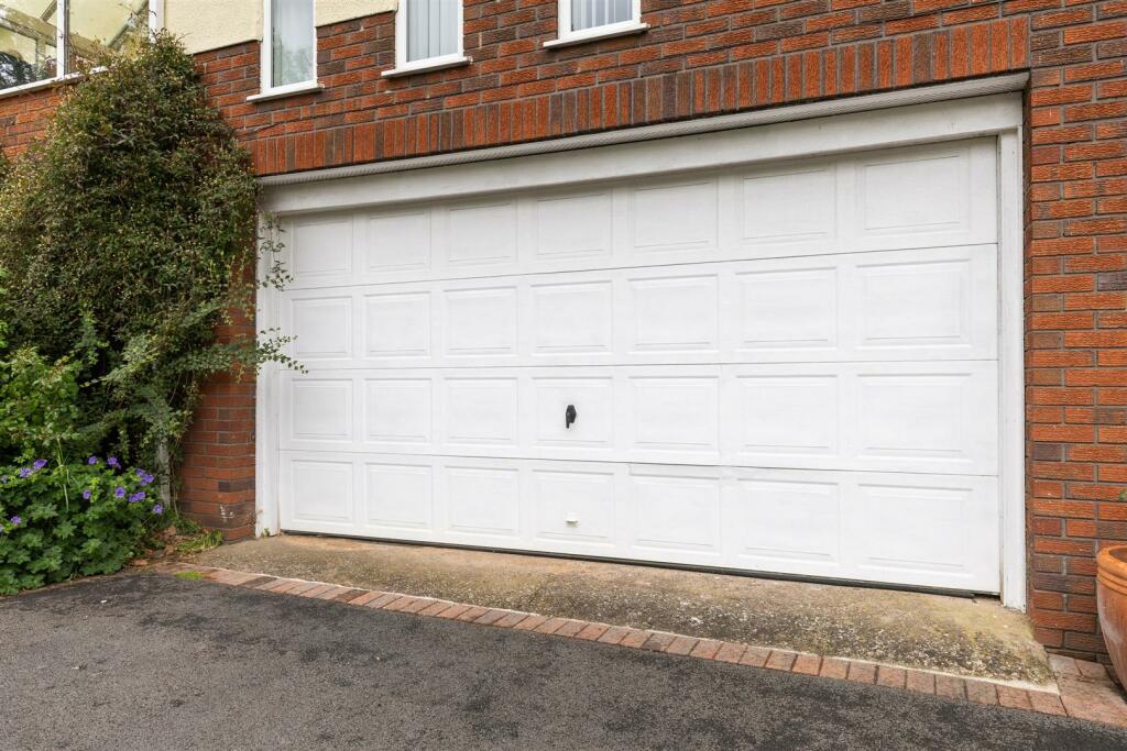 Additional property image - Squirrels Hollow, Nantwich Road, Cheshire