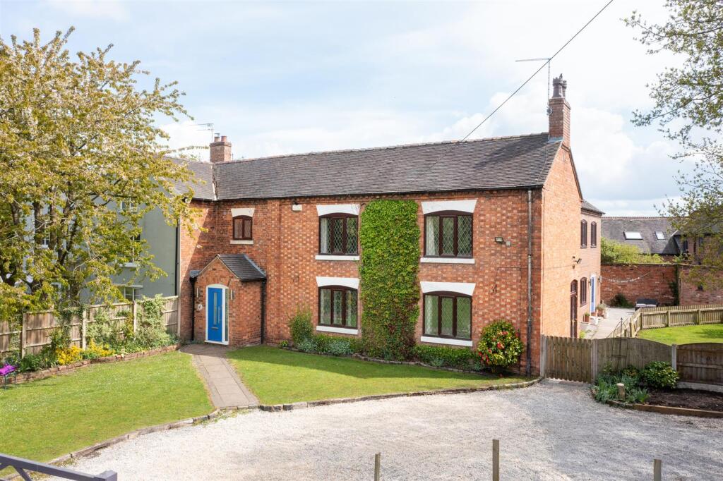 Main image of property: Acorn Cottage, Heatley Lane, Broomhall, Nantwich