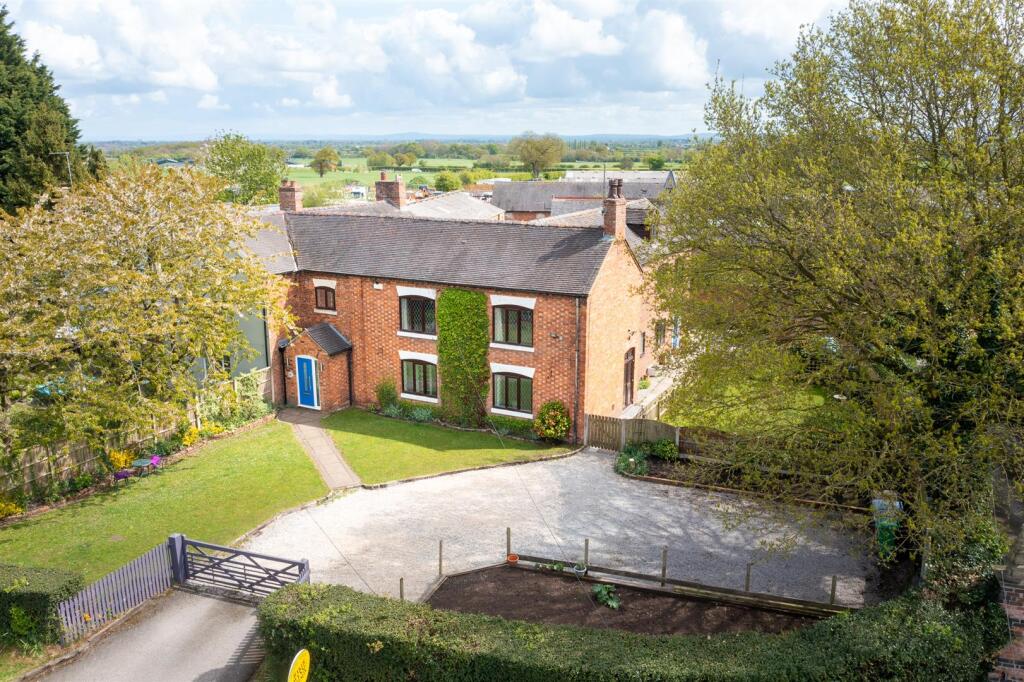 Main image of property: Acorn Cottage, Heatley Lane, Broomhall, Nantwich