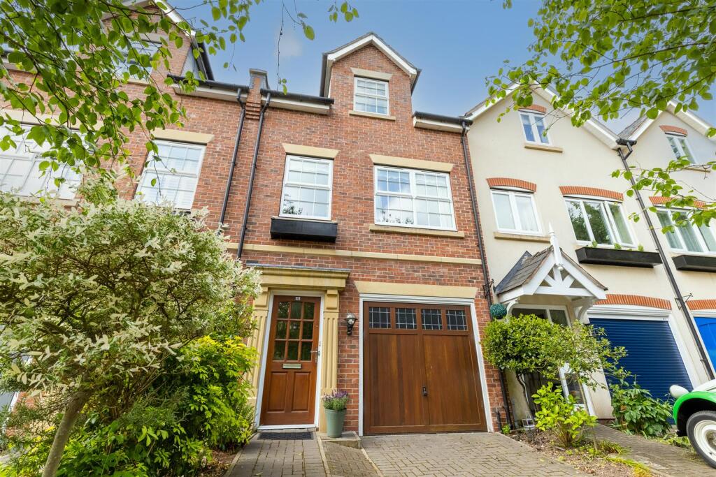 Main image of property: Kingbur Place, Audlem, Cheshire