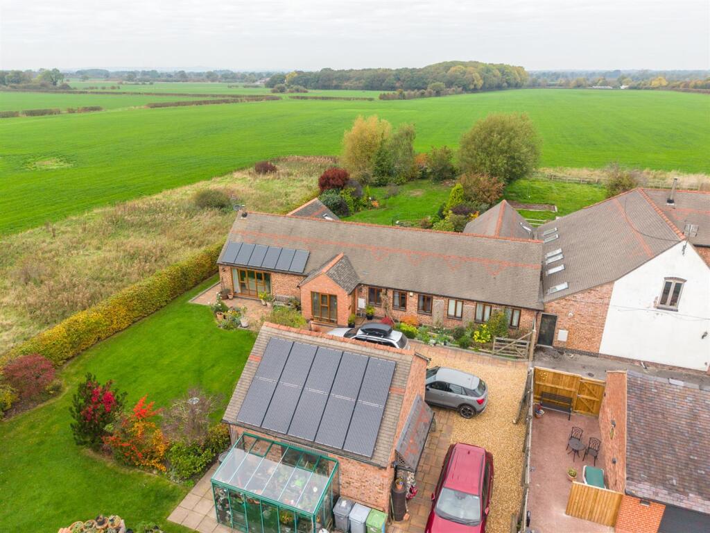 Main image of property: Little Rose Cottage, Main Road, Aston Juxta Mondrum, Nantwich