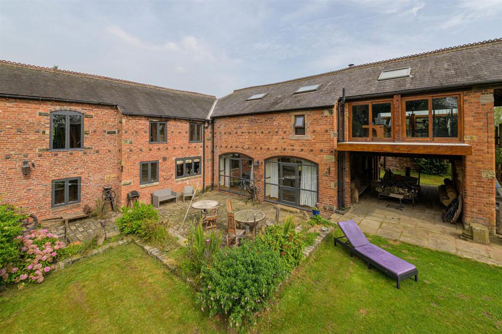 Main image of property: Oak Bank Barn, Heatley Lane, Broomhall, Nantwich