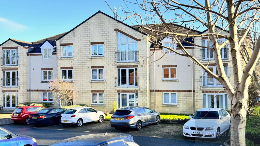 Main image of property: Flat 7, Woodside Court, 205 Broadgate Lane, Horsforth, Leeds