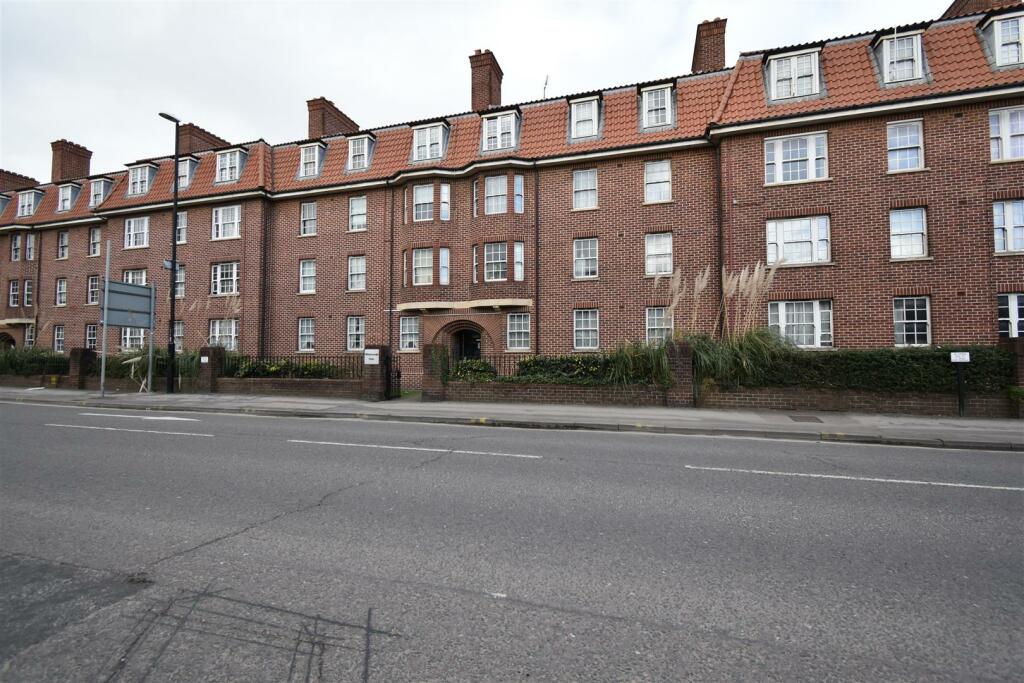 2 bedroom apartment for rent in Hotwell Road, Bristol, BS8