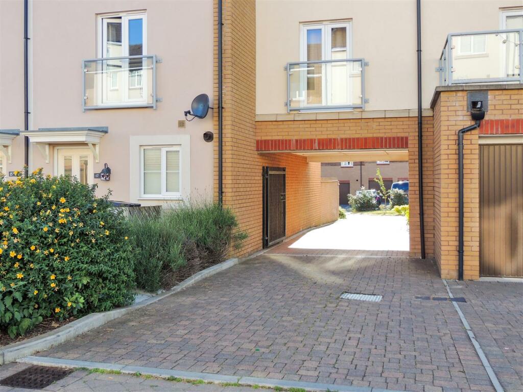 Additional property image - Sevastopol Road, Horfield, Bristol