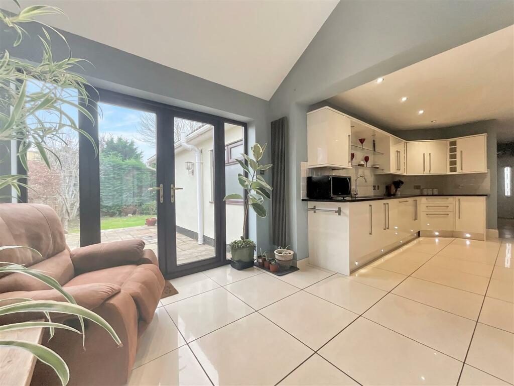 Additional property image - Poplar Road, Warmley, Bristol