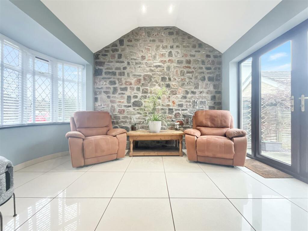 Additional property image - Poplar Road, Warmley, Bristol