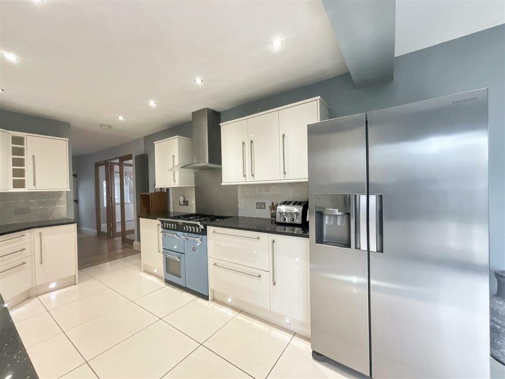 Additional property image - Poplar Road, Warmley, Bristol