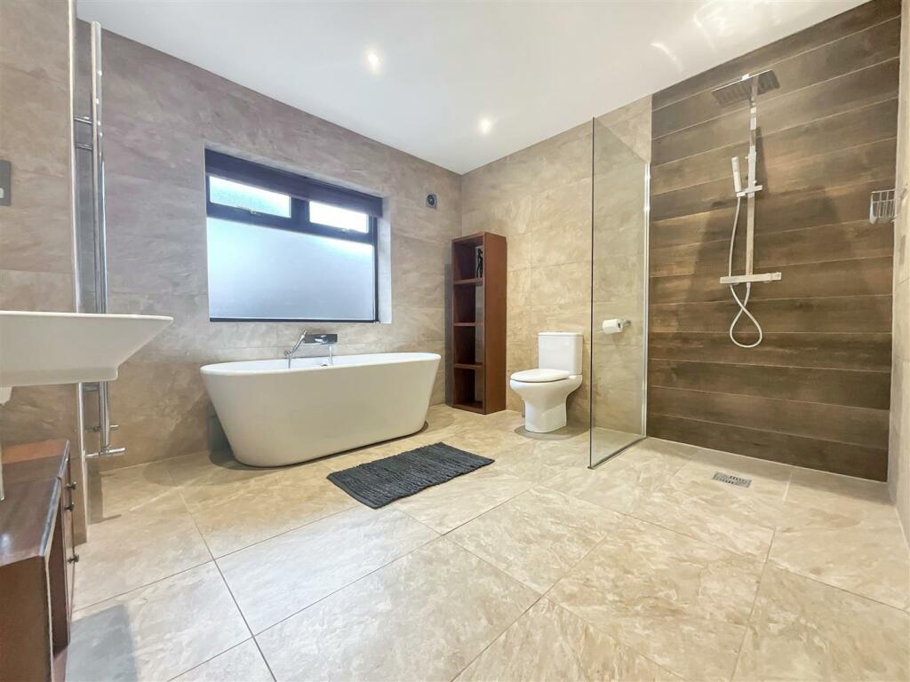 Additional property image - Poplar Road, Warmley, Bristol