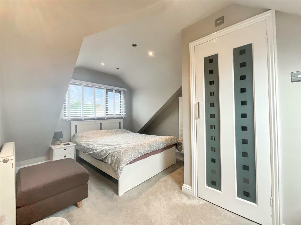 Additional property image - Poplar Road, Warmley, Bristol