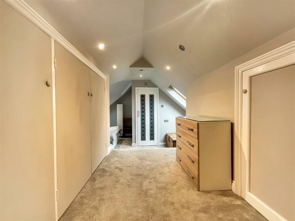Additional property image - Poplar Road, Warmley, Bristol