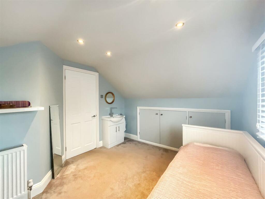 Additional property image - Poplar Road, Warmley, Bristol
