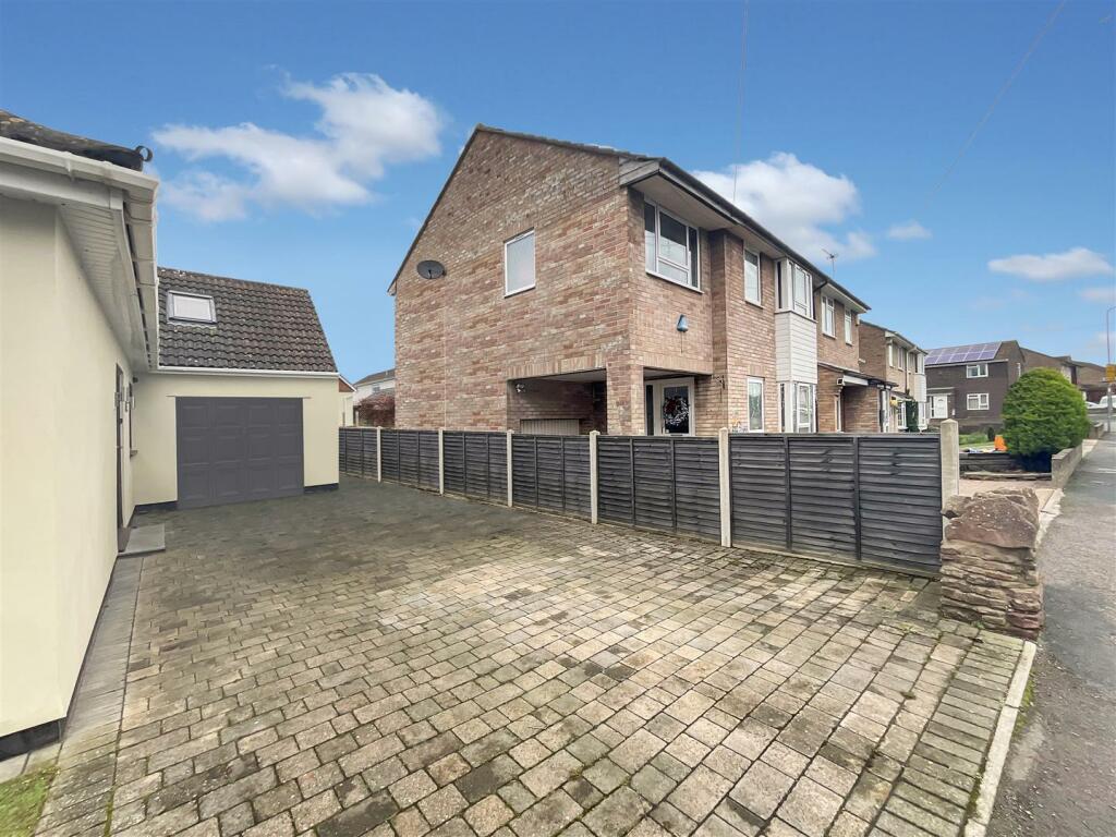 Additional property image - Poplar Road, Warmley, Bristol