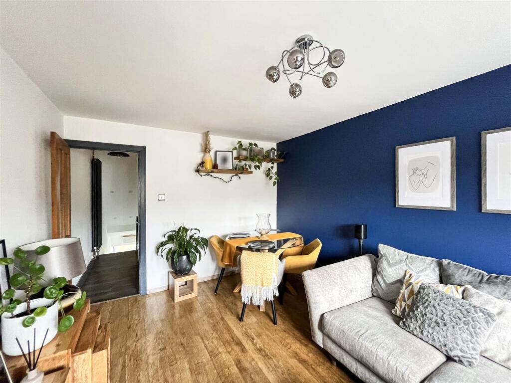 Additional property image - Malvern Drive, Warmley, Bristol