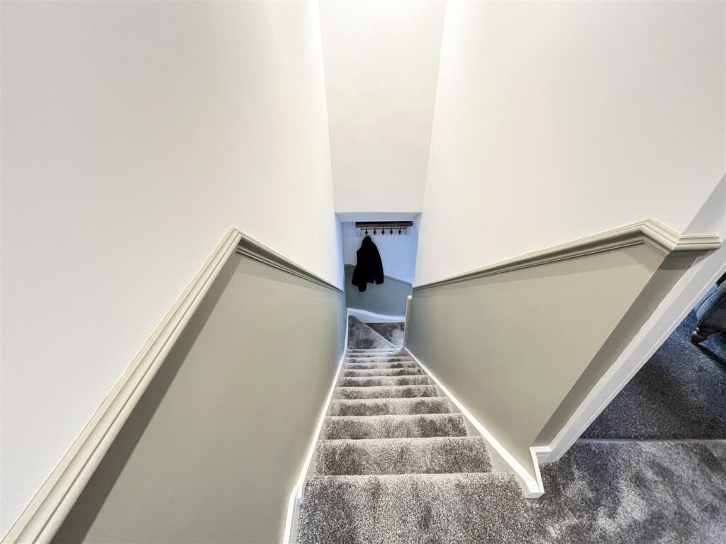 Additional property image - Malvern Drive, Warmley, Bristol