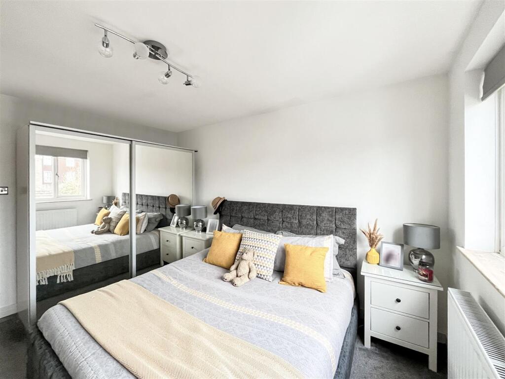 Additional property image - Malvern Drive, Warmley, Bristol