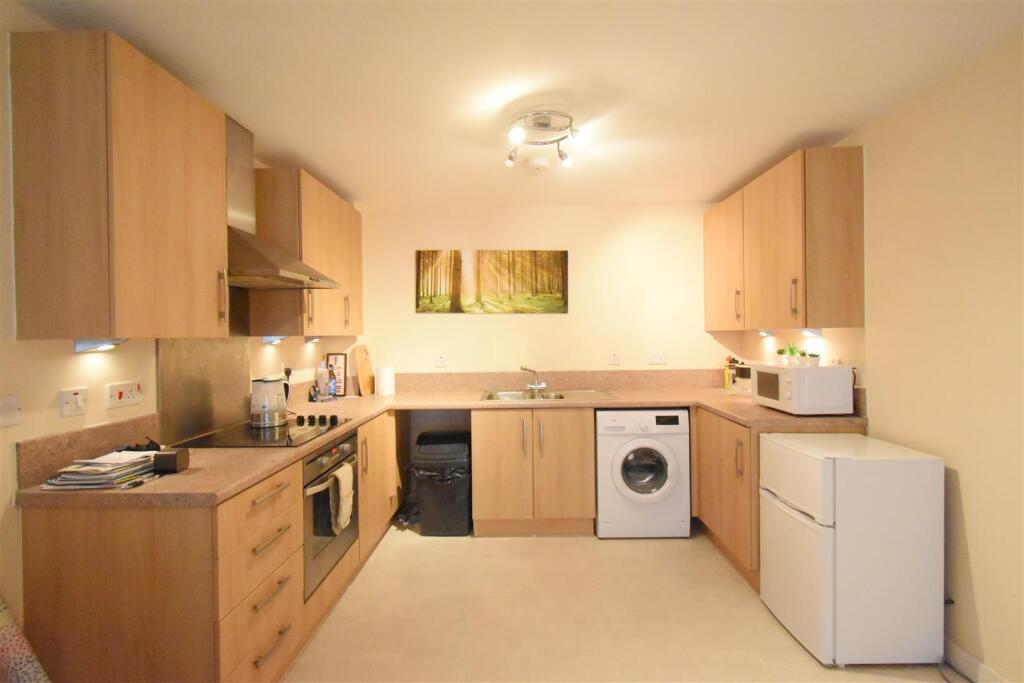 Additional property image - Arnold Road, Mangotsfield, Bristol