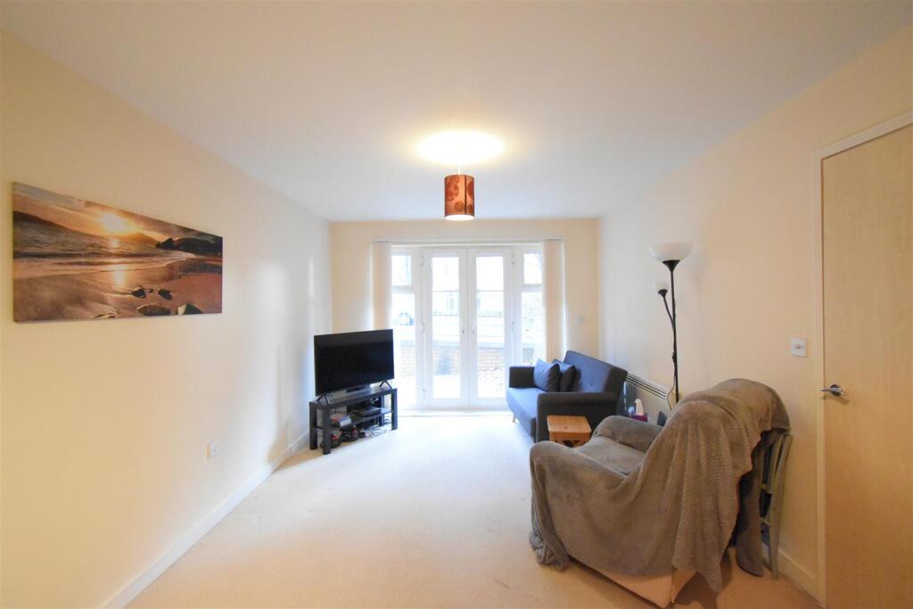 Additional property image - Arnold Road, Mangotsfield, Bristol