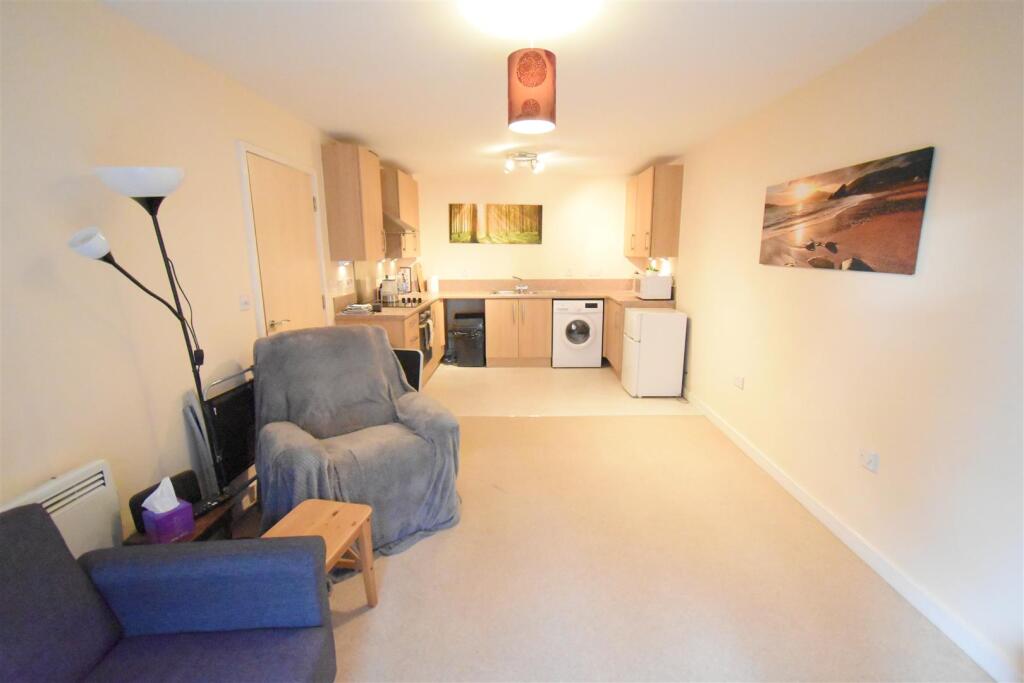 Additional property image - Arnold Road, Mangotsfield, Bristol