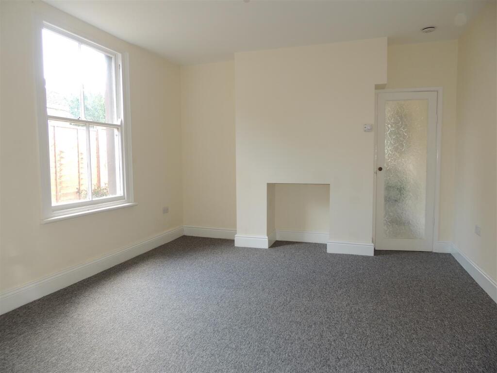 Additional property image - Bath Road, Bristol