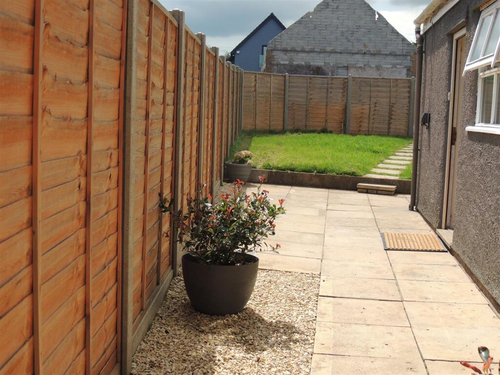 Additional property image - Bath Road, Bristol