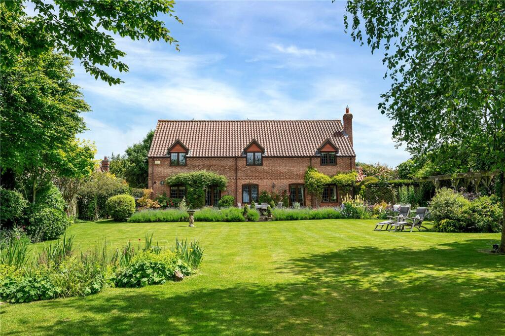 4 bedroom detached house for sale in Larksfield House, Little Humby, NG33