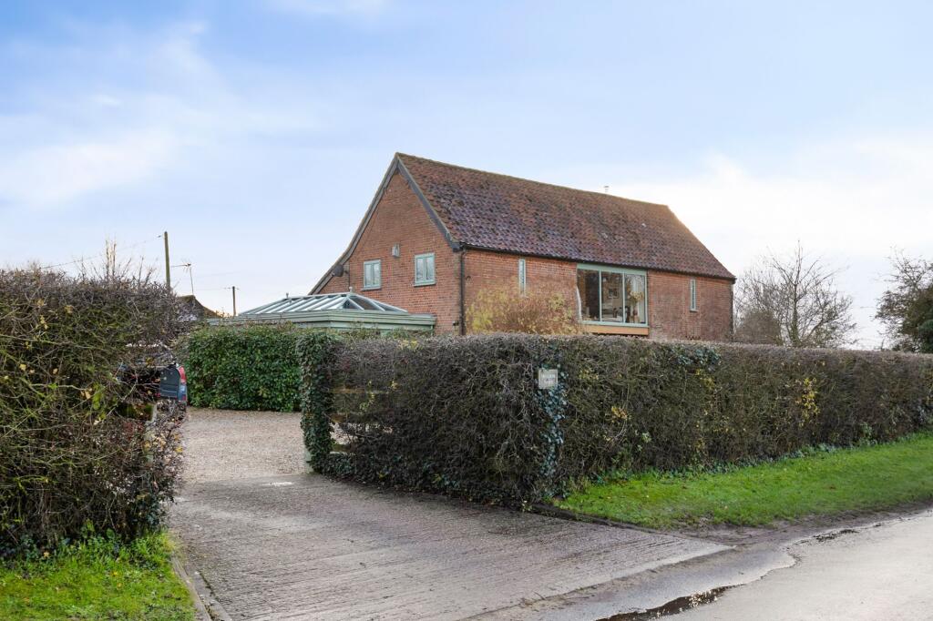 Main image of property: Detached Barn with Field Views in Beeston