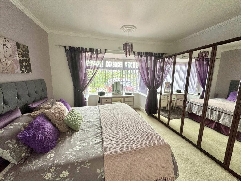 Additional property image - Wood Lane, Earlswood