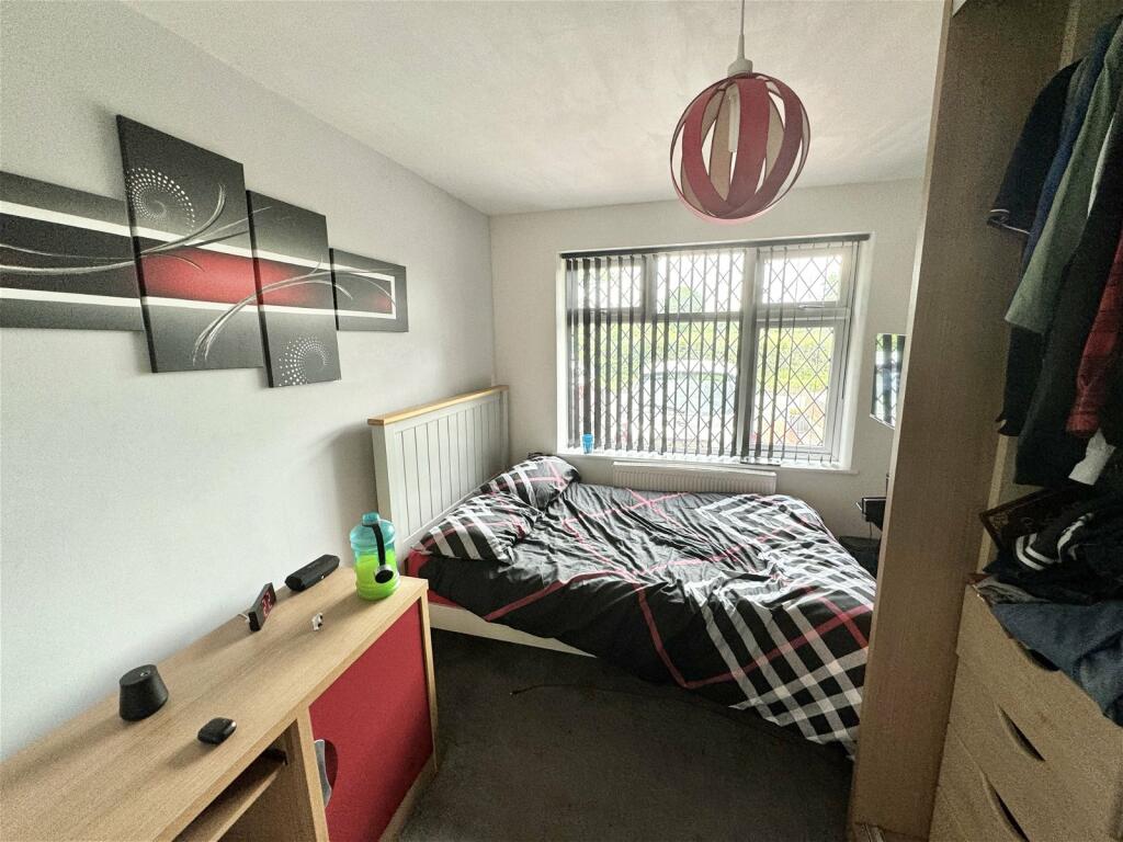 Additional property image - Wood Lane, Earlswood