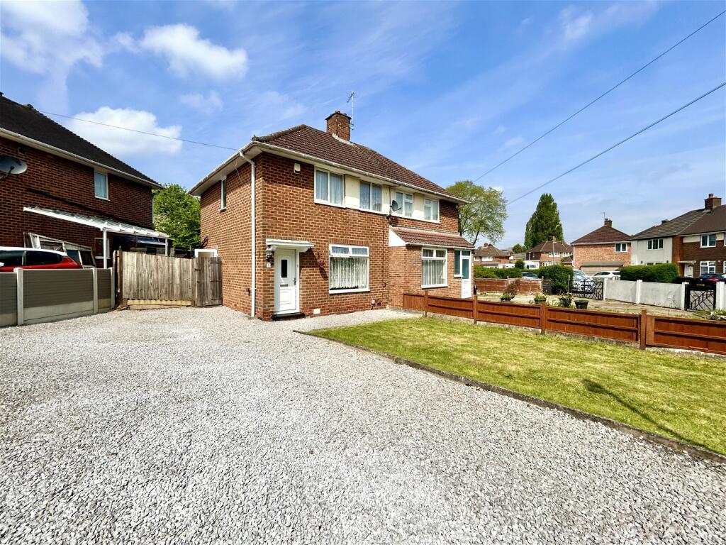 2 bedroom semidetached house for sale in Quarrington Grove, Kings