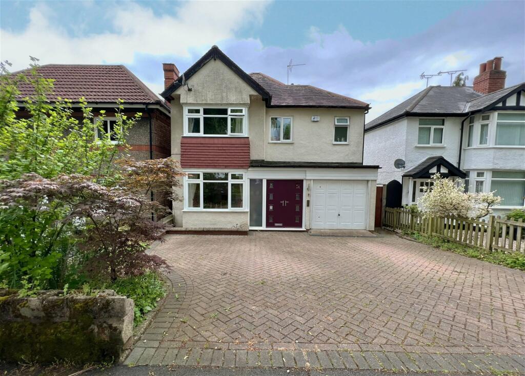 3 bedroom detached house for sale in Tixall Road, Hall Green, B28