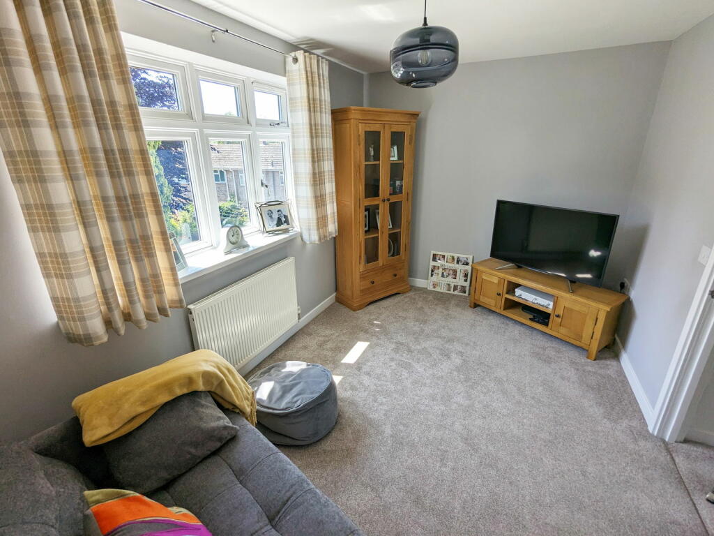 Additional property image - Kineton Croft, Solihull