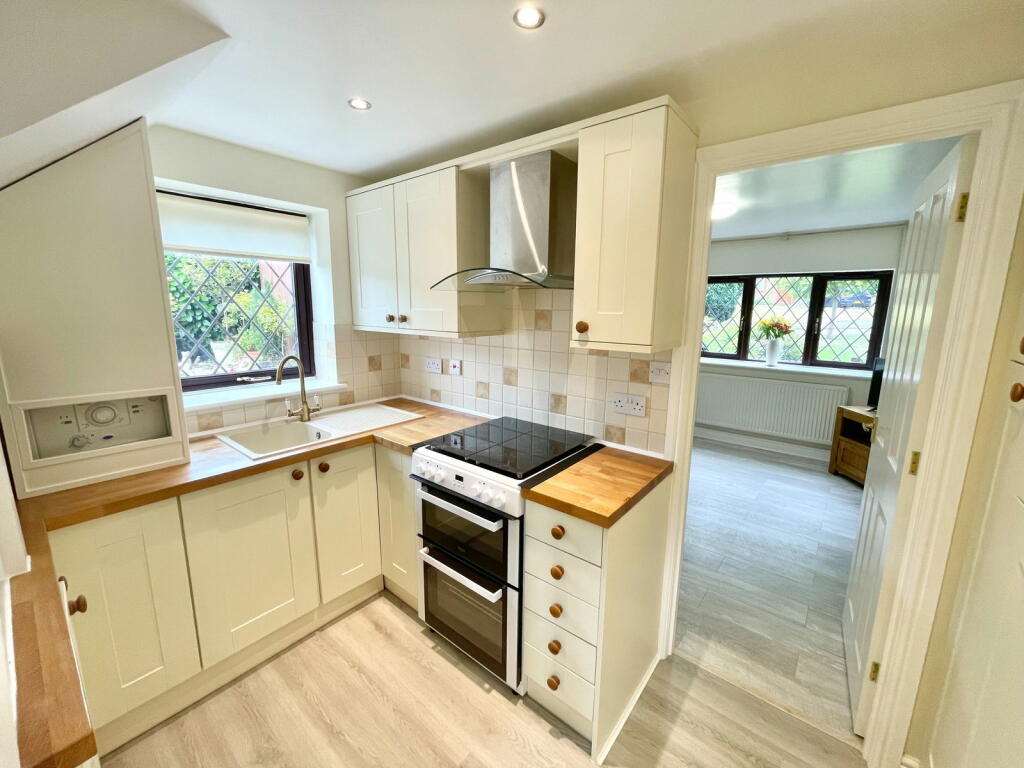 Additional property image - Kinsham Drive, Hillfield