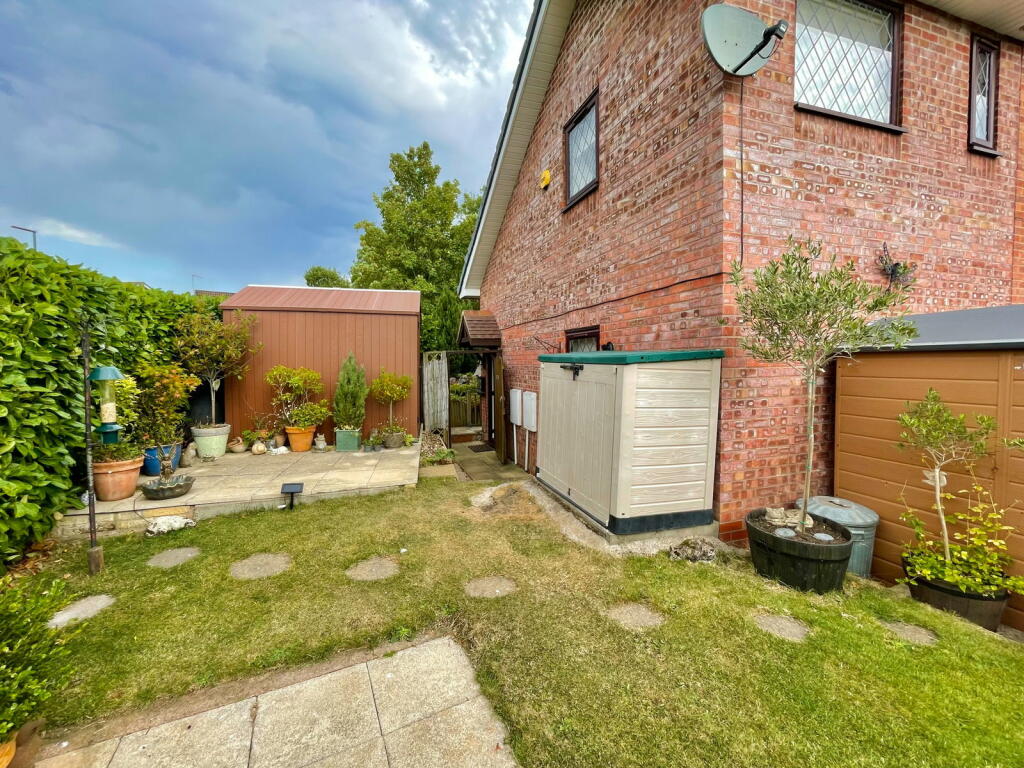 Additional property image - Kinsham Drive, Hillfield