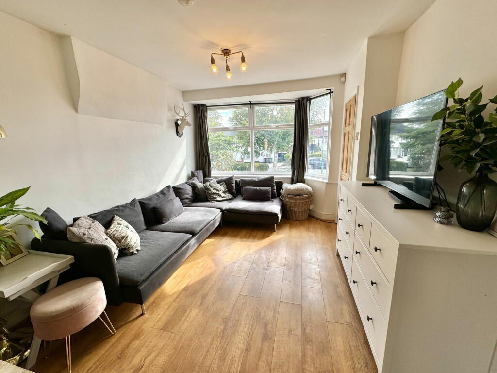 Additional property image - Wagon Lane, Solihull