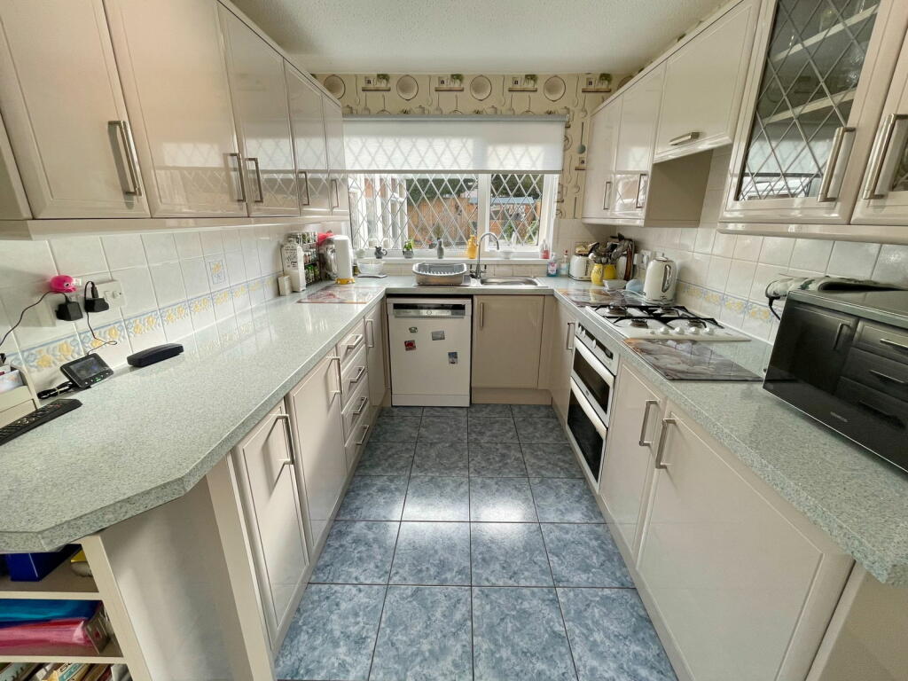 Additional property image - Binley Close, Shirley
