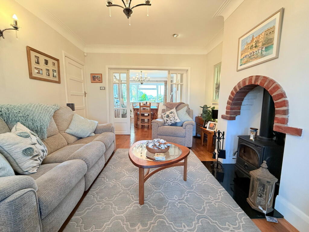 Additional property image - Queens Avenue, Shirley