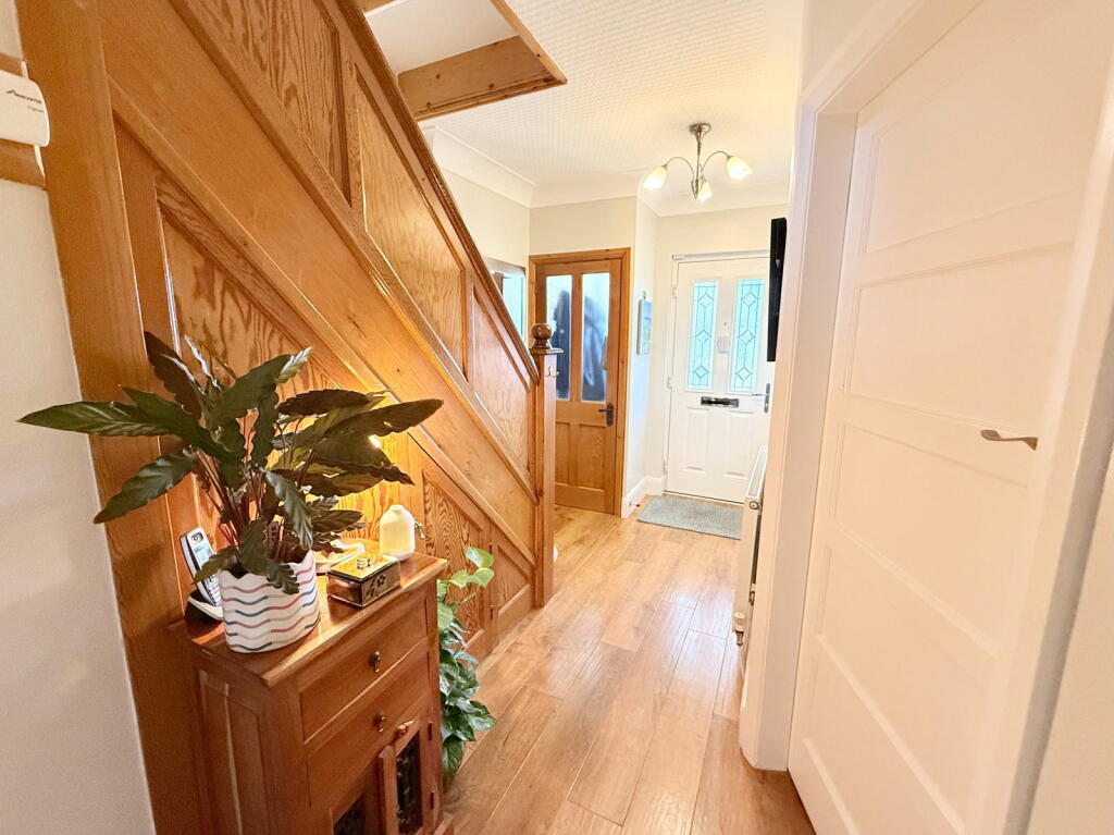 Additional property image - Queens Avenue, Shirley