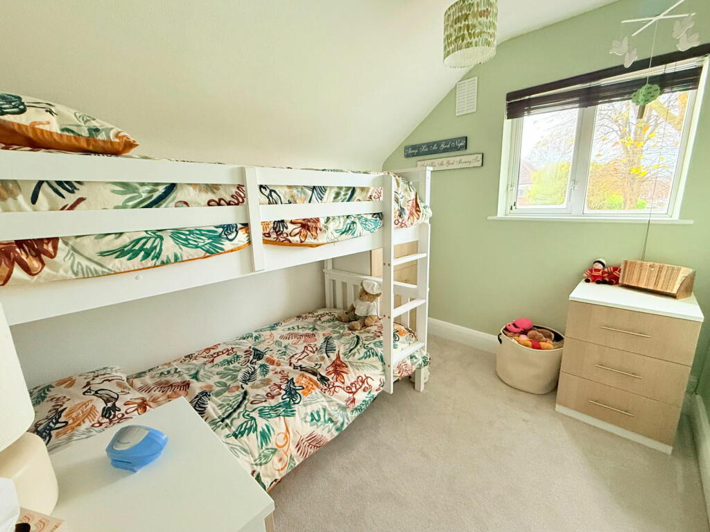 Additional property image - Queens Avenue, Shirley