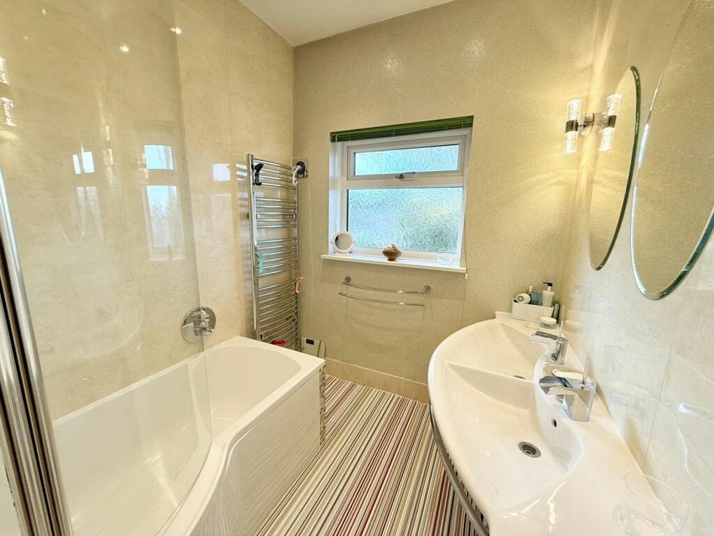 Additional property image - Queens Avenue, Shirley